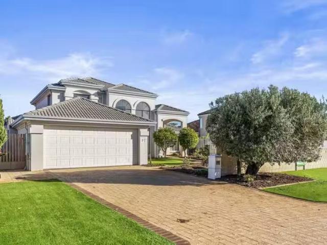 Just in! 37 Seville Crest, Mindarie, WA 6030