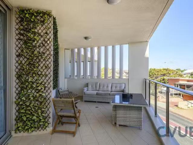 Deal! 34/2 Brighton Road, Scarborough, WA 6019