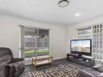 Nice 343 Kingston Road, Logan Central, QLD 4114