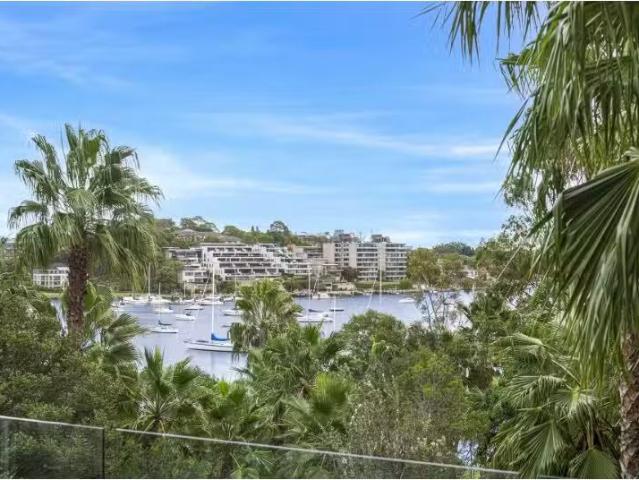 Deal! 347/1 The Promenade, Chiswick Apartment for rent Listed.