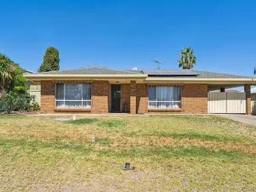 Unique 34 Aberdeen Street, Sellicks Beach, SA 5174