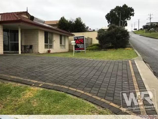 Cozy 34 Lion Street, Mount Melville, WA 6330