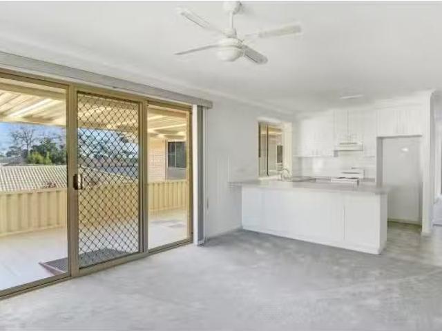 Deal! 34 Mitchell Circuit, Port Macquarie House for rent List.