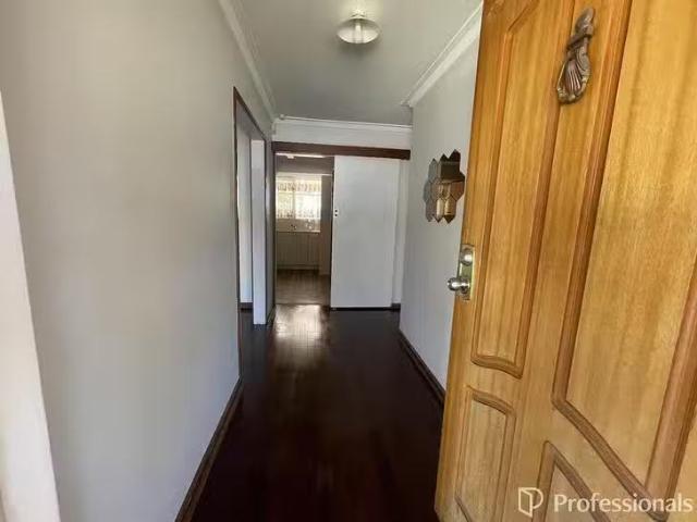 Nice 350 Spencer Road, Thornlie, WA 6108