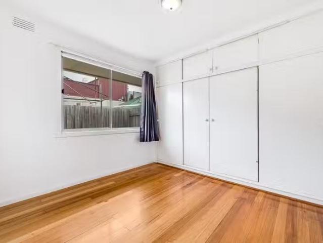 For Rent! 3/535 Barkly Street, West Footscray VIC 3012