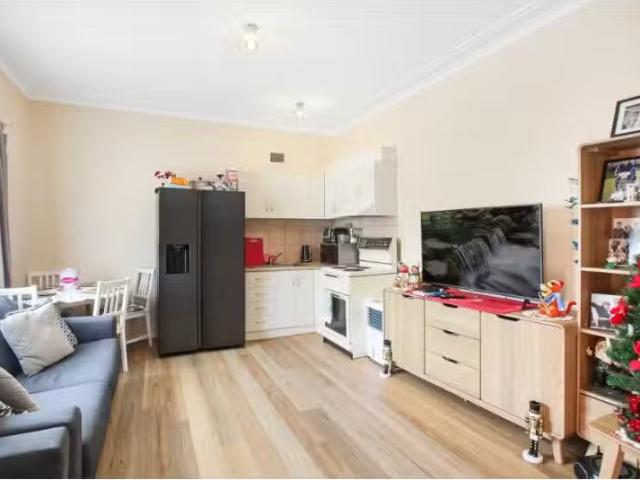 Deal! 3/53 Greene Street, Warrawong Apartment for rent Listed.