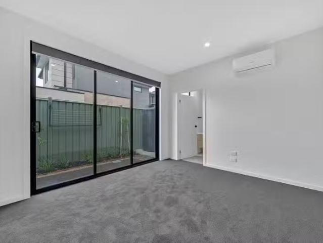 Just in! 3/540 Waterdale Road, Heidelberg Heights VIC 3081