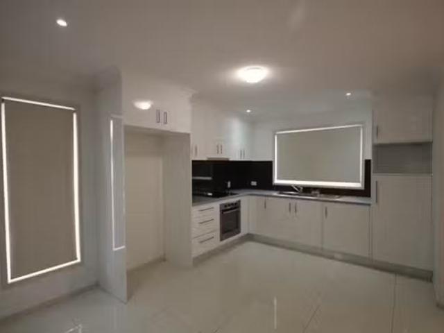 Cozy 3/54 Garfield Road, Logan Central, QLD 4114