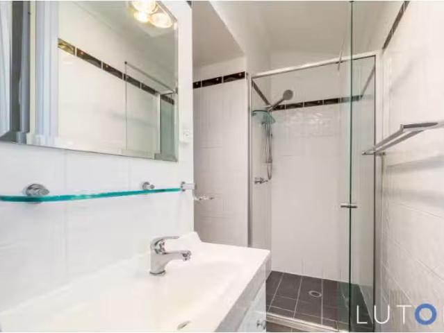 Charming 35 Daley Crescent, Fraser House for rent Listed by R.