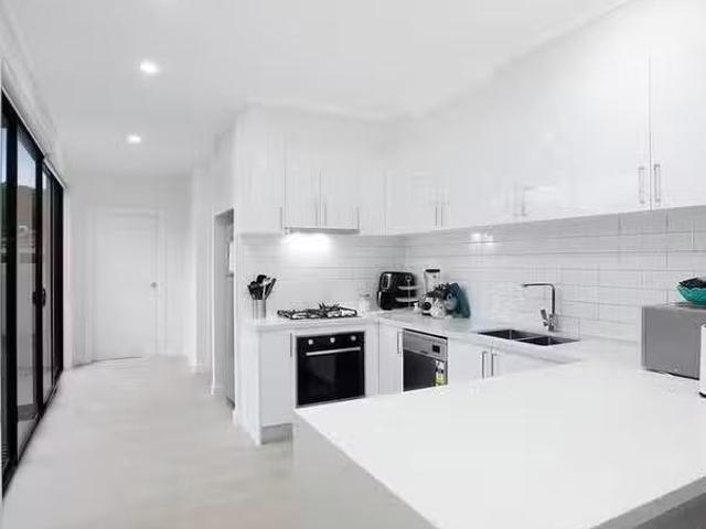 Just in! 3/5 Miranda Road, Reservoir, VIC 3073