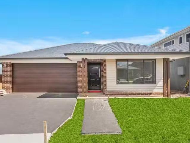 Nice 35 Oak Farm Road, Calderwood, NSW 2527