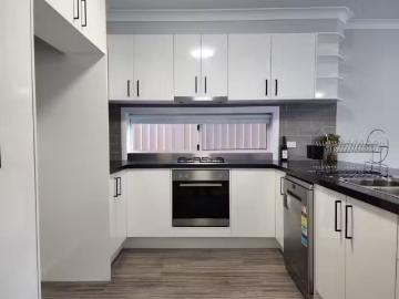 Deal! 35a Seymour Street, Bathurst Apartment for rent Listed.