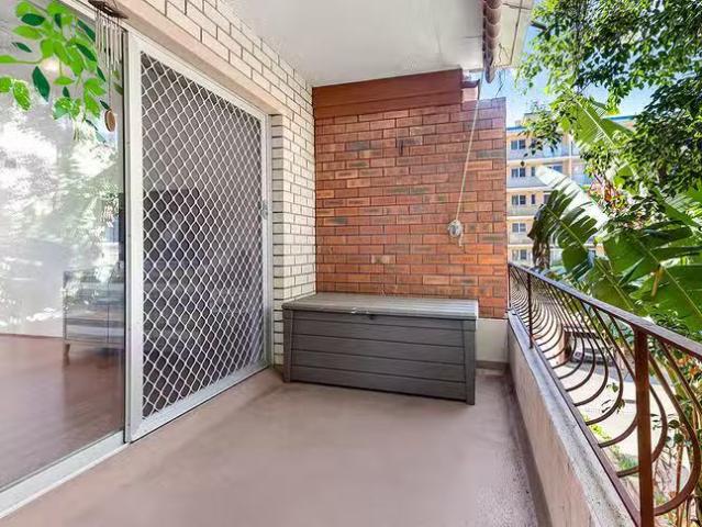 Nice 3/62 Pacific Parade, Dee Why, NSW 2099