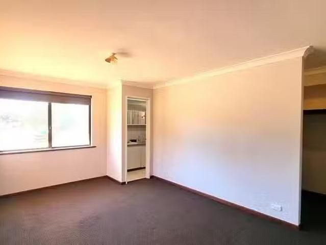 Unique 368 Eighth Street, Woorree, WA 6530