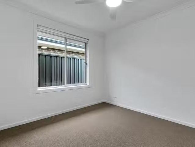 Cheap 36 Verdale Crescent, Munno Para Downs, SA 5115