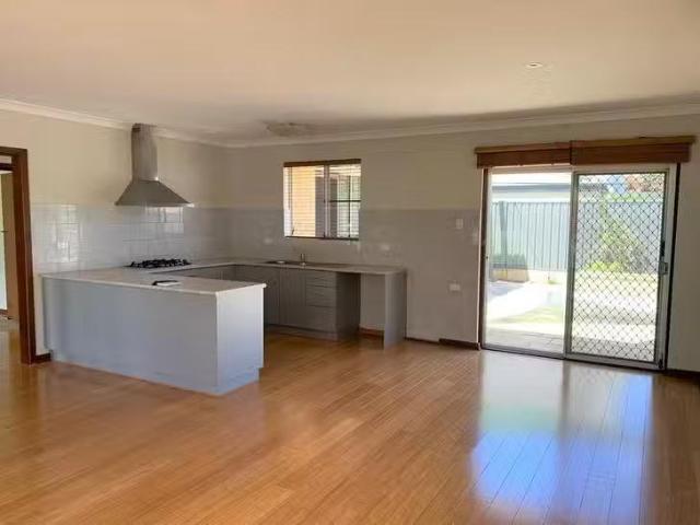 Charming 36 Rothbury Road, Embleton, WA 6053