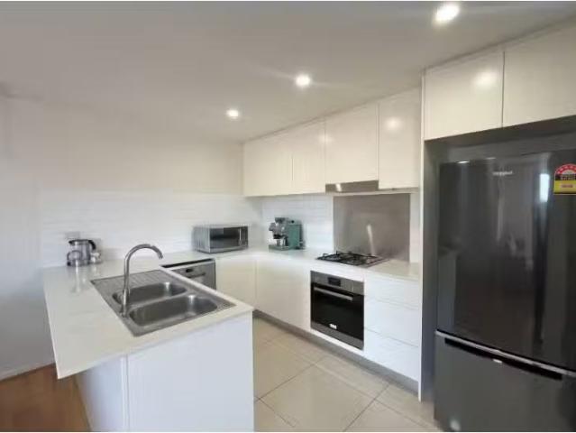 Cheap 38/42 Toongabbie Road, Toongabbie Apartment for rent Li.