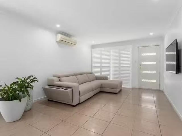 New 38 Dry Dock Circuit, Springfield Lakes, QLD 4300