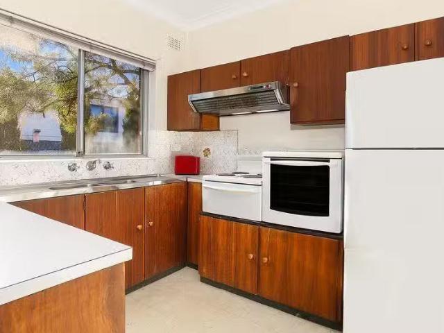 New 3/8 Gillies Street, WOLLSTONECRAFT Apartment for rent Lis.