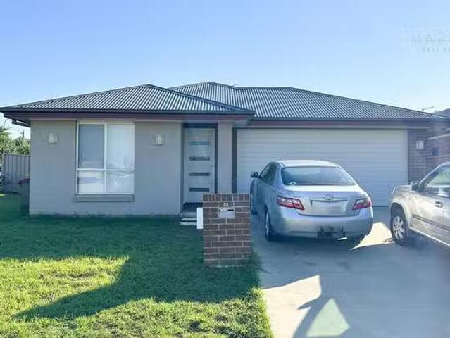 Rental! 38 Messenger Avenue, Boorooma, NSW 2650