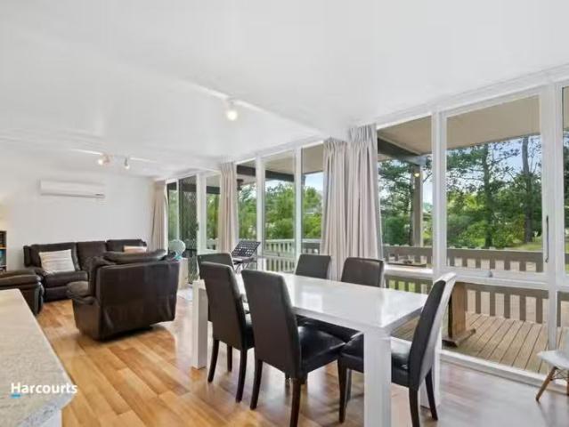 Unique 38 Mountain River Road, GROVE, TAS 7109 House for Rent