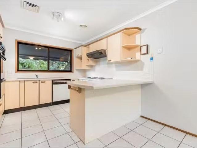 Unique 3/9 11 Oakland Avenue, BAULKHAM HILLS Townhouse for ren.