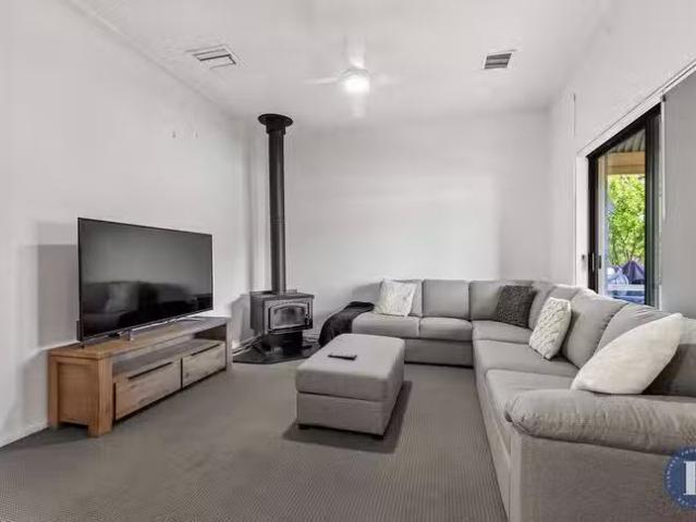 Deal! 39 Hay Street, Cootamundra, NSW 2590
