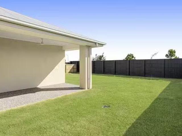 Deal! 39 Jacana Street, Glenvale, QLD 4350