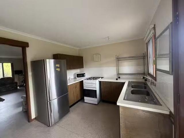 Cozy 39C Warsaw Crescent, Hackham West, SA 5163