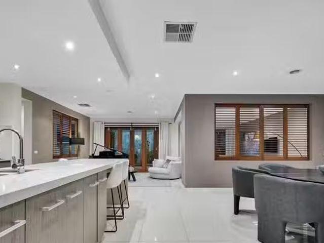 New 3 Nature Circuit, Cranbourne North, VIC 3977