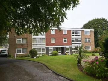 Unique 3 bedroom apartment for rent in Petersgarth, Saltaire.