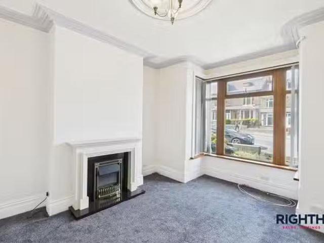 Nice 3 bedroom terraced house for rent in St. Enochs Road, Bra.