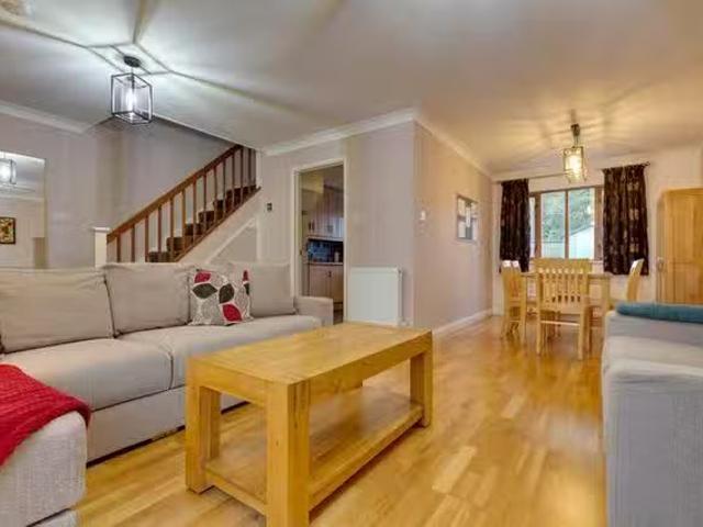 Cheap 3 BR Evergreens