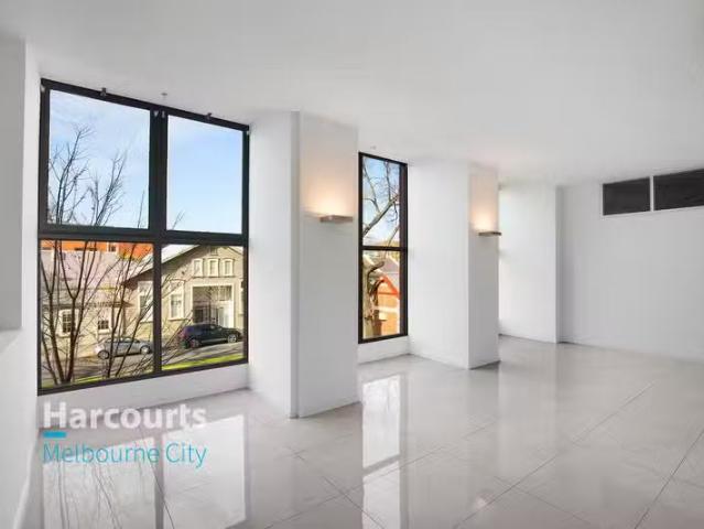 Deal! 3 BR G04K/209 211 Powlett Street, EAST MELBOURNE, VIC 30.