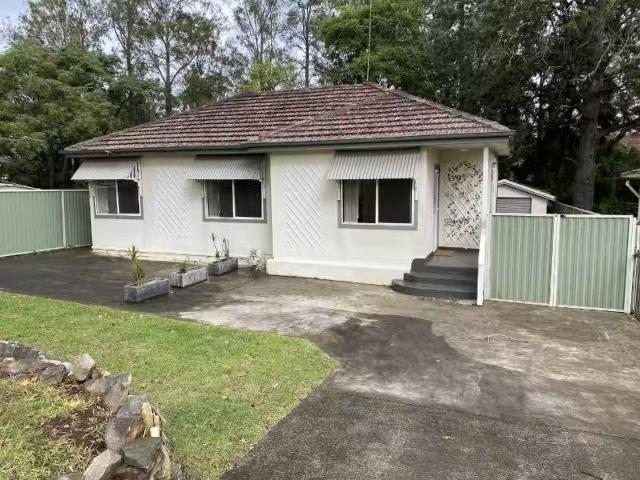 For Rent! 3 BR 15 Donaldson Street, BRADBURY House for rent L.