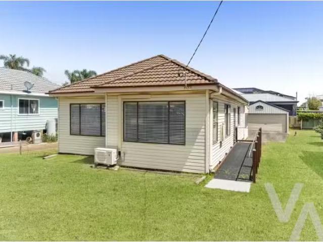 Cheap 3 BR 163 Douglas Street, Stockton House for rent Listed.