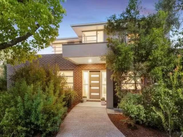 Charming 3 BR 1/6 Maxwell Court, Blackburn South VIC 3130 To.