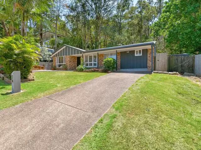 Deal! 3 BR 16A Aletta Street, SHAILER PARK, QLD 4128 House f.