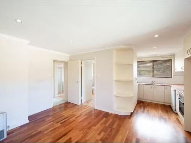 Nice 3 BR 17 Cutlack Street, Evatt House for rent Listed by J.