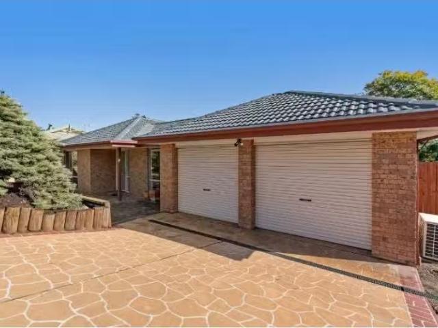 Rental! 3 BR 17 Canopus Cl, Marmong Point House for rent List.