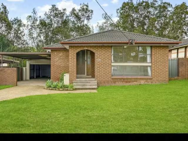 New 3 BR 17 Cowra St, GREYSTANES House for rent Listed by Joh.