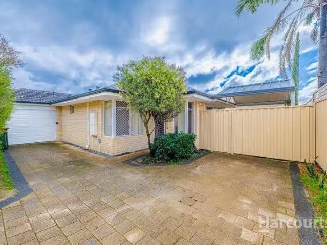 Just in! 3 BR 17C Robertsbridge Road, NOLLAMARA, WA 6061 Hou.