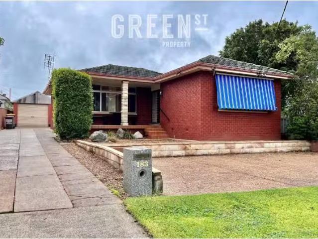 Rental! 3 BR 183 Marsden Street, Shortland House for rent Lis.