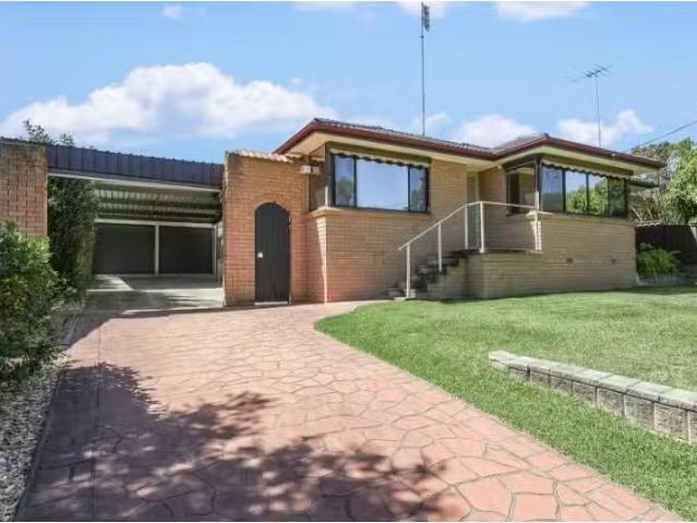 Charming 3 BR 18 Wilton Street, Narellan House for rent Liste.