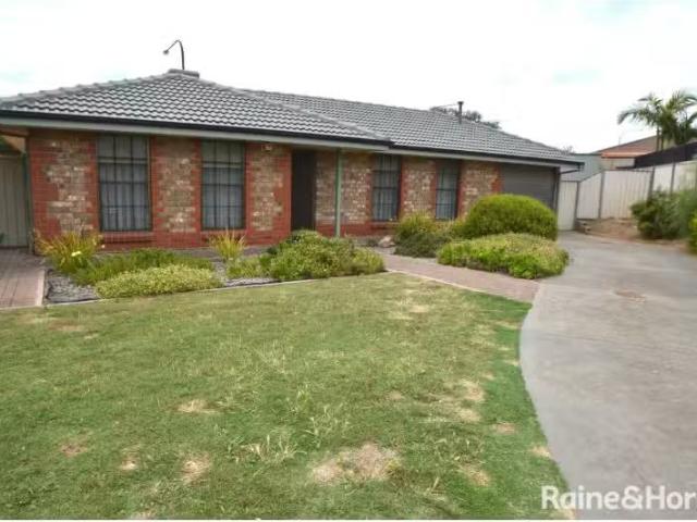 Rental! 3 BR 19 Crusade Crt, HALLETT COVE House for rent List.