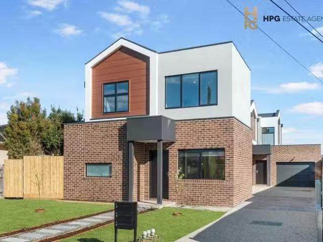 Rental! 3 BR 1/9 Finningley Drive, Tullamarine, VIC 3043