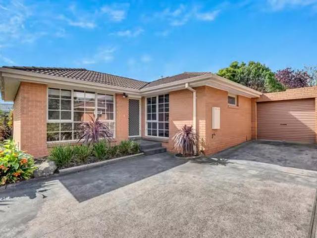 Rental! 3 BR 10/19 Lower Plenty Road, Rosanna VIC 3084 Unit.