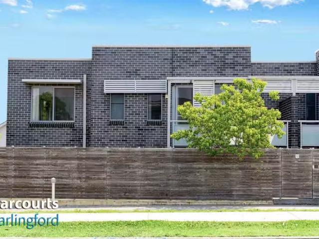 For Rent! 3 BR 10/44 Barossa Drive, Minchinbury, NSW 2770 To.