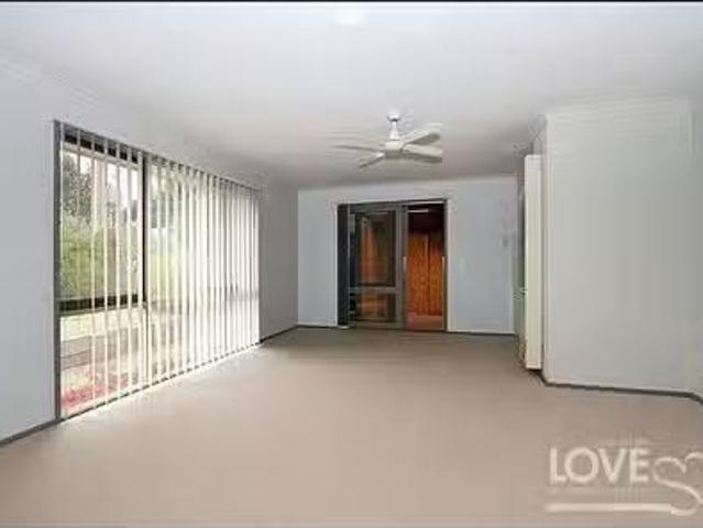 New 3 BR 10 Kenthurst Court, Mill Park, VIC 3082