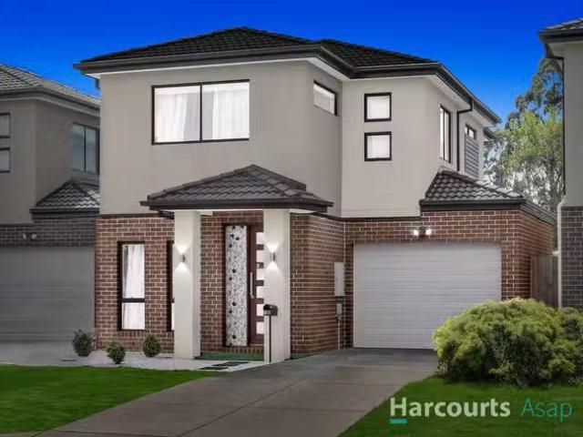 Unique 3 BR 10B Wadsley Avenue, Pakenham, VIC 3810 House for.